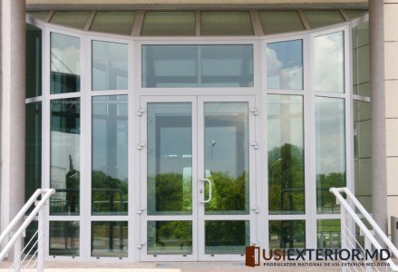 Usi exterior PVC